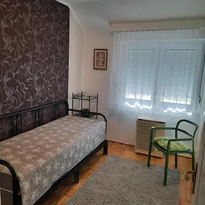 Eszterlánc , Eger Magyarország