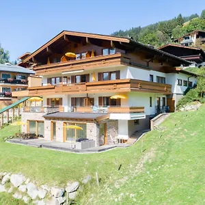 https://appartement-schone-aussicht.saalbachhinterglemmhotels.com