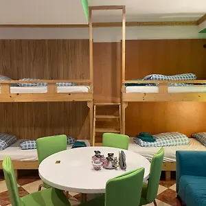  Albergue Viktoria