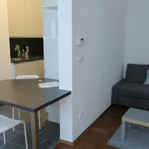 Apartment 2, Wien