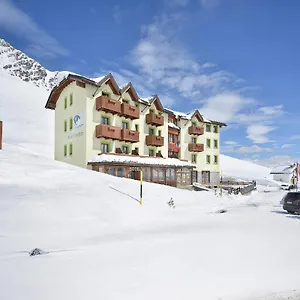 https://hotel-interalpen.it-lombardy.com
